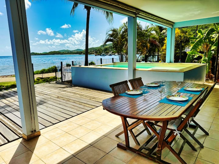 3* Tartane villa by the ocean. Entire villa