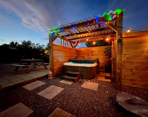 Chalet with garden, sauna & bath near Amsterdam.