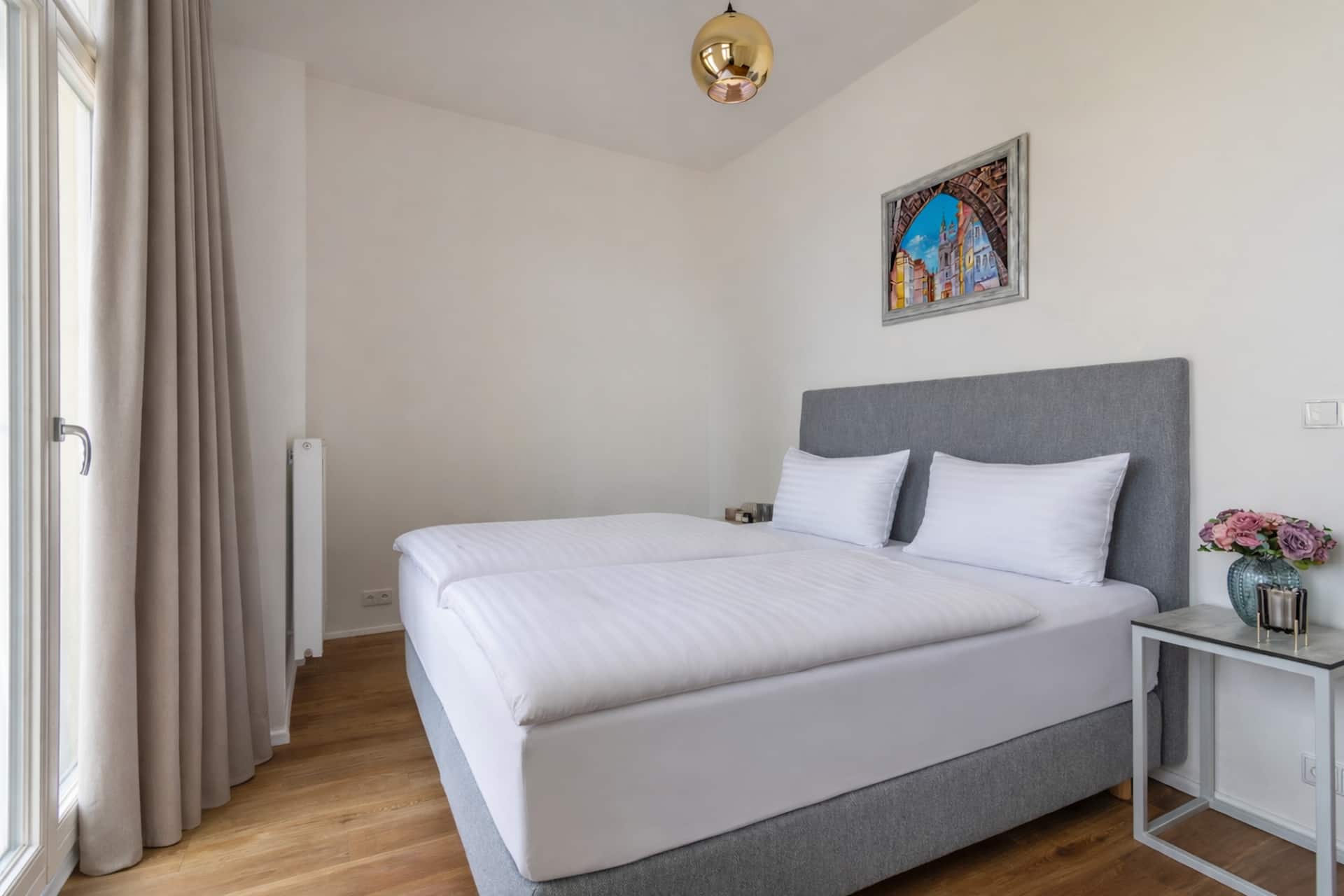 Dwellfort | Luxury Apartment with Balcony and View