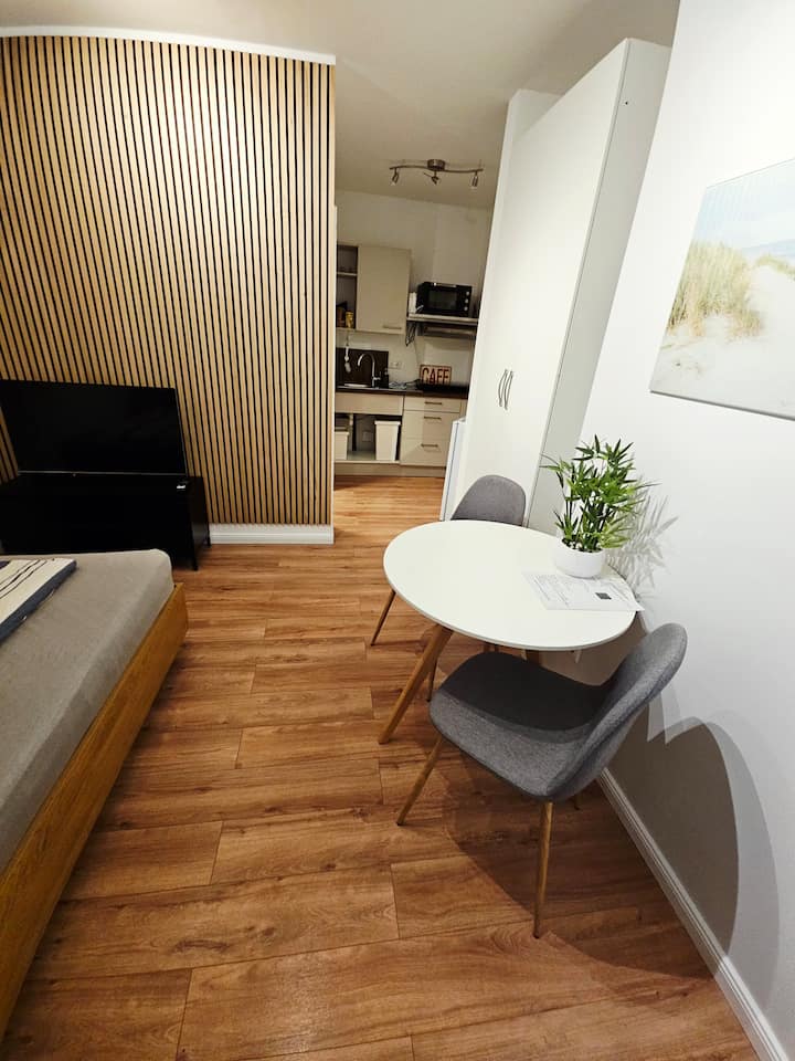 Wohnung In Idyllischer Lage - Hamburg Und See Nah - Elmshorn