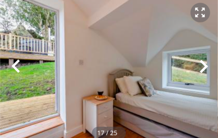 1 x samostatná vysúvacia posteľ