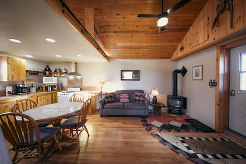 Successful Airbnb property: Rio Grande Meadow Cabin in Rio Grande