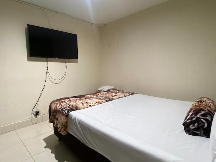 غرفة النوم 2