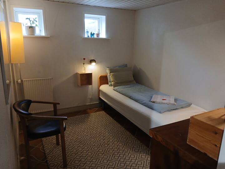 غرفة النوم 2