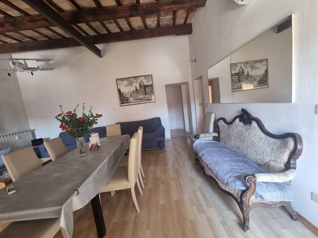 Attico al Vaticano {splendida casa per famiglie} gallery image 3