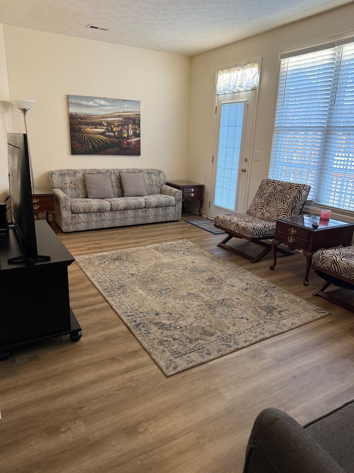 Townhouse 10 Mins Jmu & Restaurants - Harrisonburg, VA
