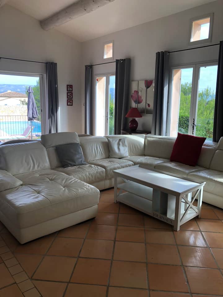 Belle Villa Sur Un Golf Avec Vue Sur Le Luberon - Mallemort