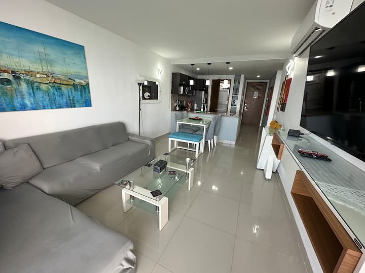 Beachfront Apt, 22nd Floor, Wifi, 5 Min Old City - Cartagena de Indias
