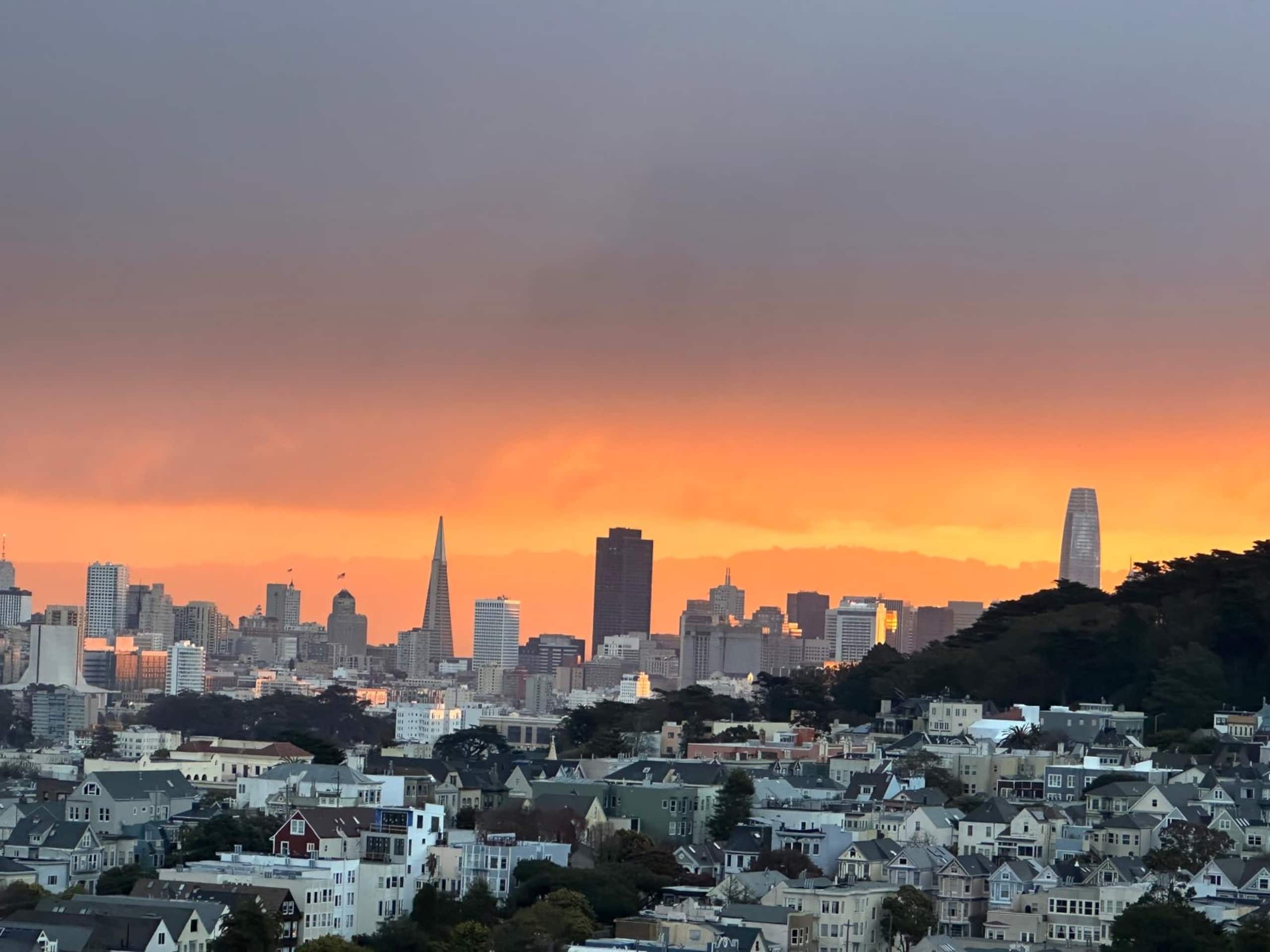 Villa in San Francisco · ★4.93 · 4 bedrooms · 5 beds · 3.5 baths - Image 36