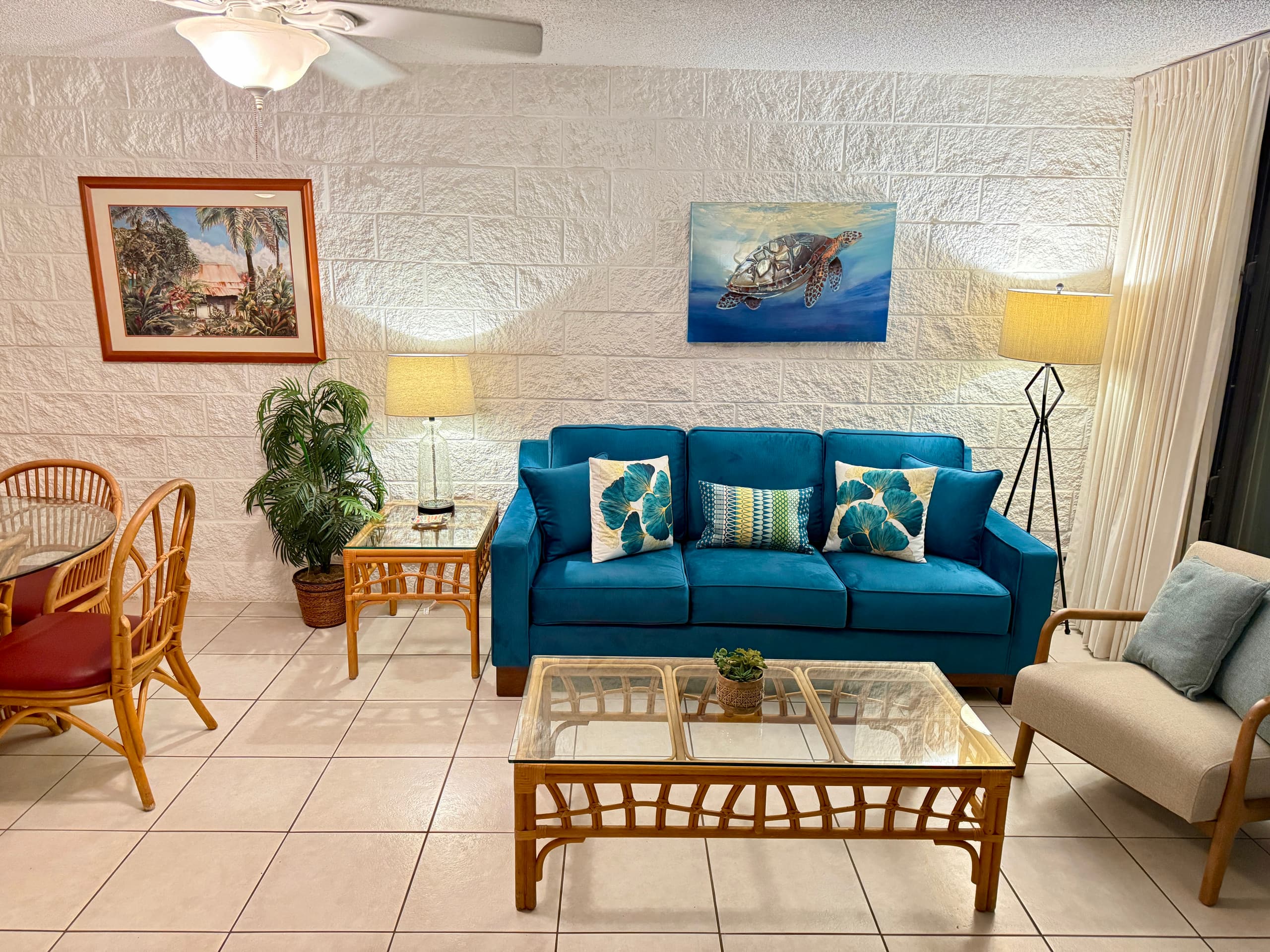 Condo in Wailuku · ★4.94 · 2 bedrooms · 3 beds · 2 baths - Image 4