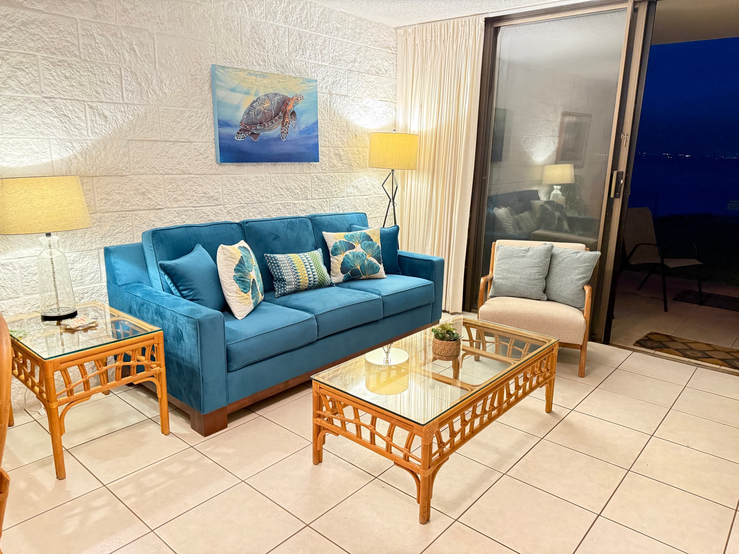 Condo in Wailuku · ★4.94 · 2 bedrooms · 3 beds · 2 baths - Image 1