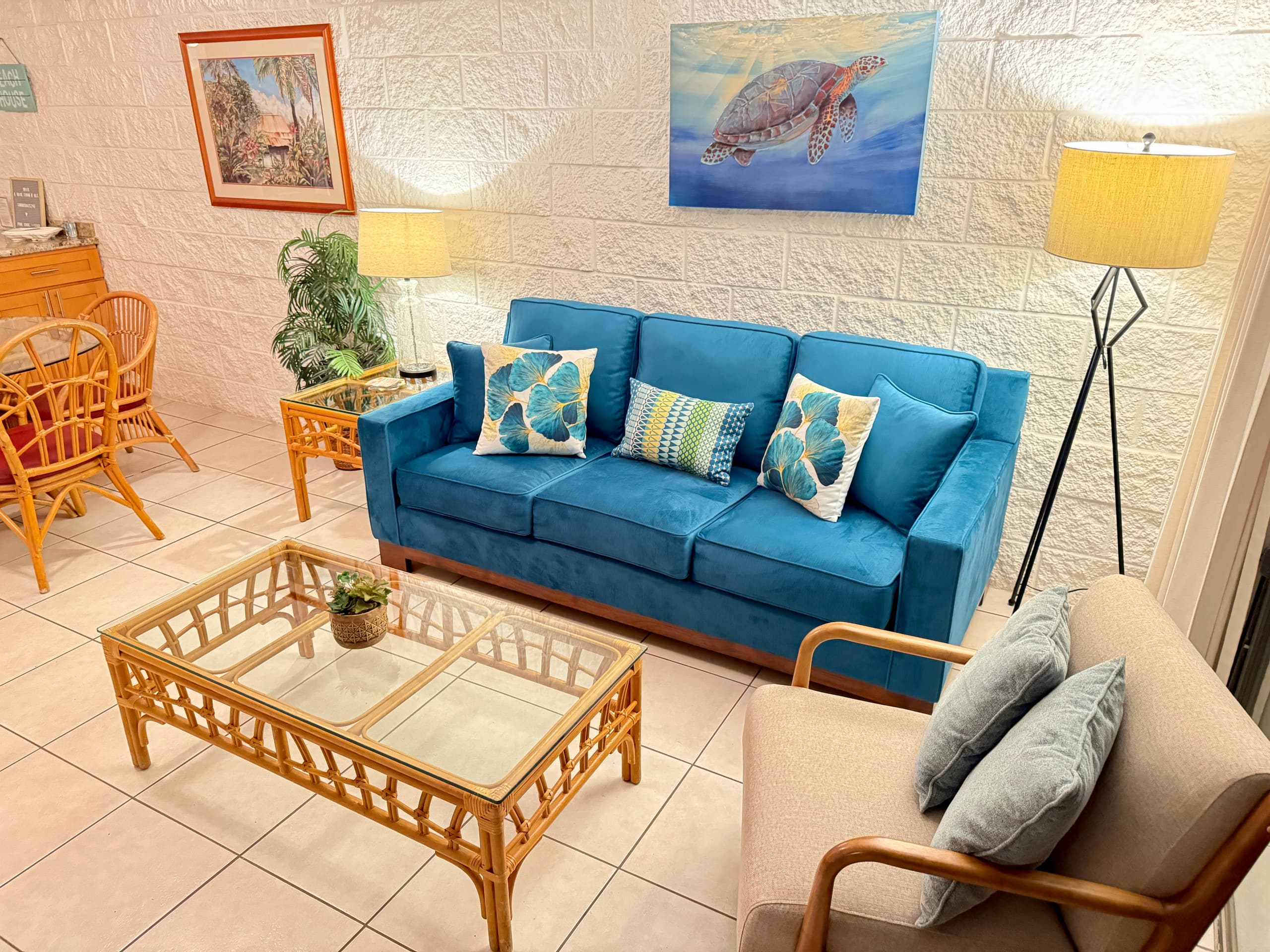 Condo in Wailuku · ★4.94 · 2 bedrooms · 3 beds · 2 baths - Image 3