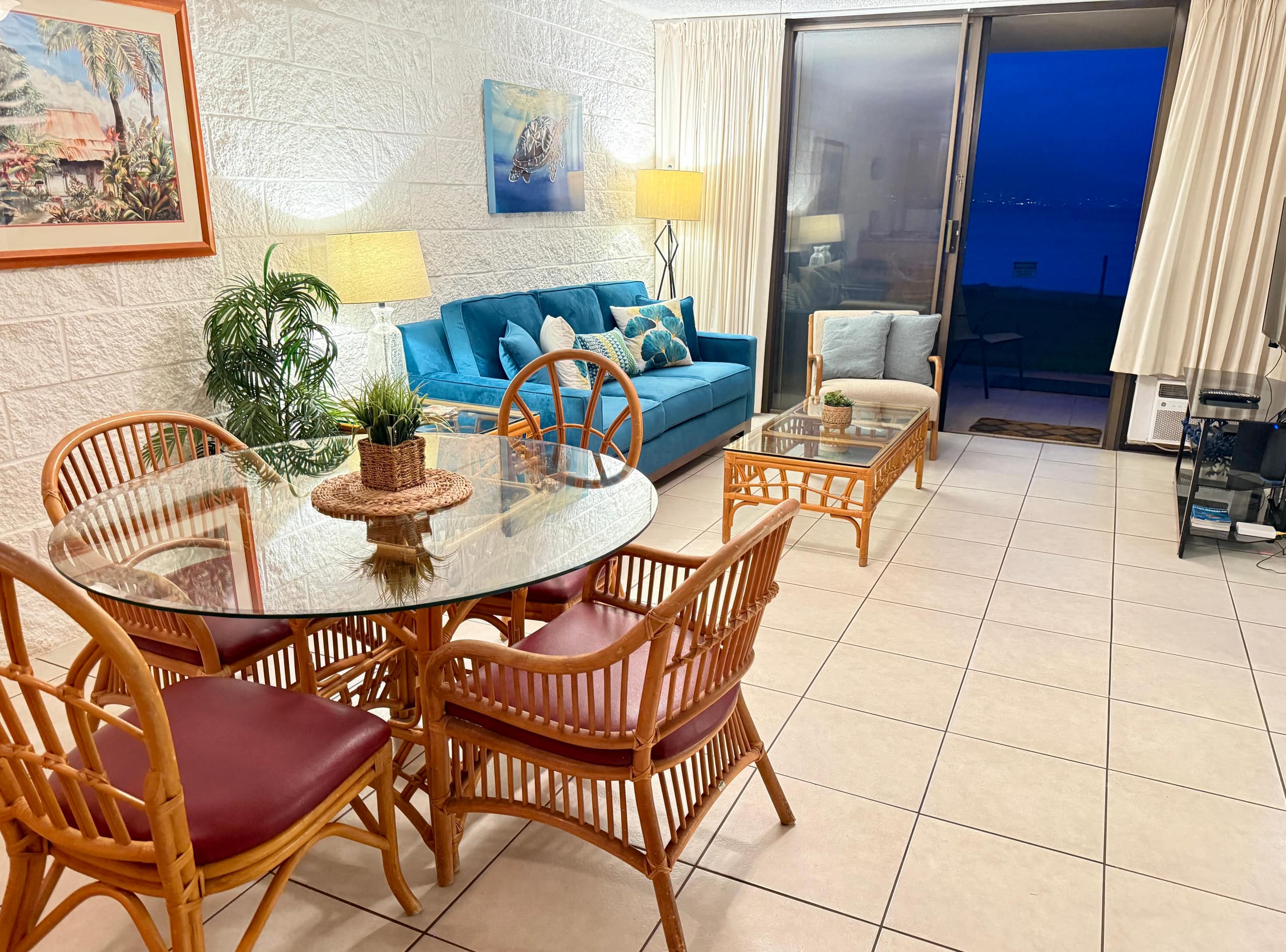 Condo in Wailuku · ★4.94 · 2 bedrooms · 3 beds · 2 baths - Image 2
