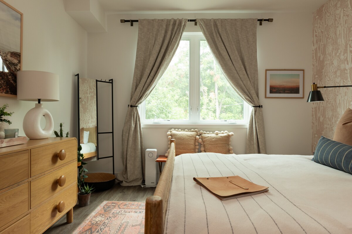 Celebrity Designer Condo in East Austin