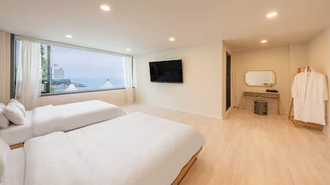 Top-earning Airbnb listing in Byeonsan-myeon