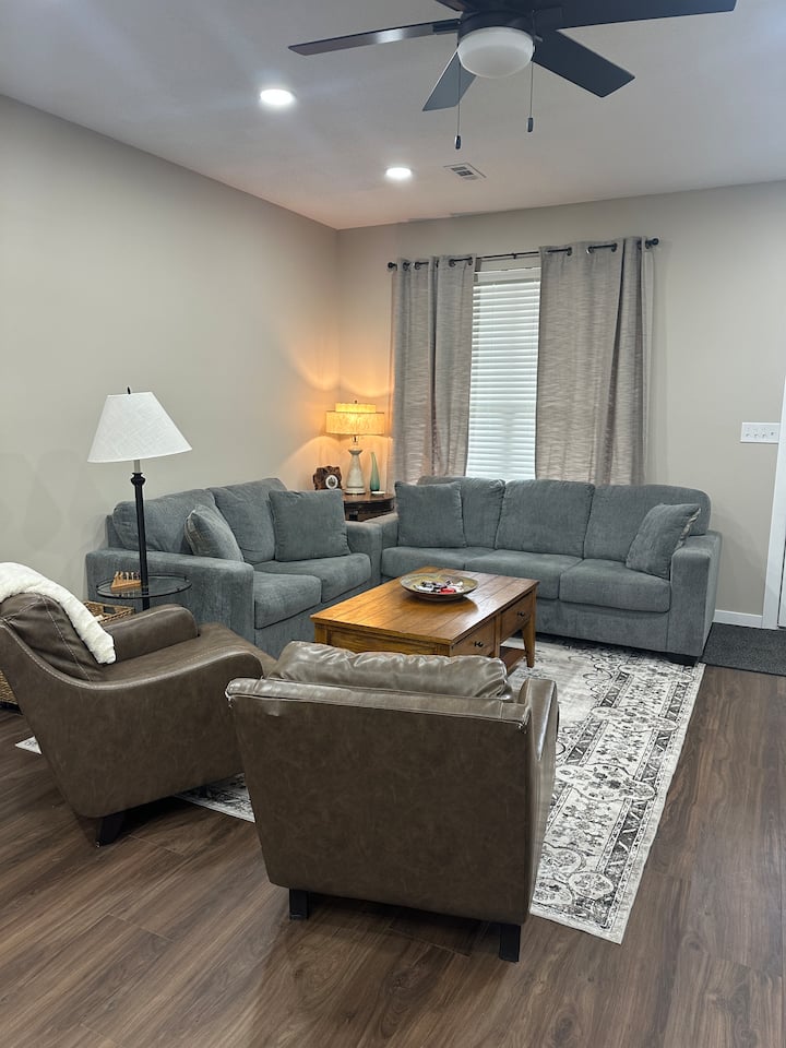New Relaxing 3 Bdm House In Quiet Small Town - Missouri