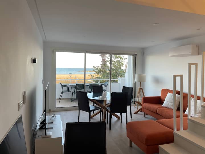 Maison à 5 Pas De La Plage · Terrasse · Clim - Cubelles