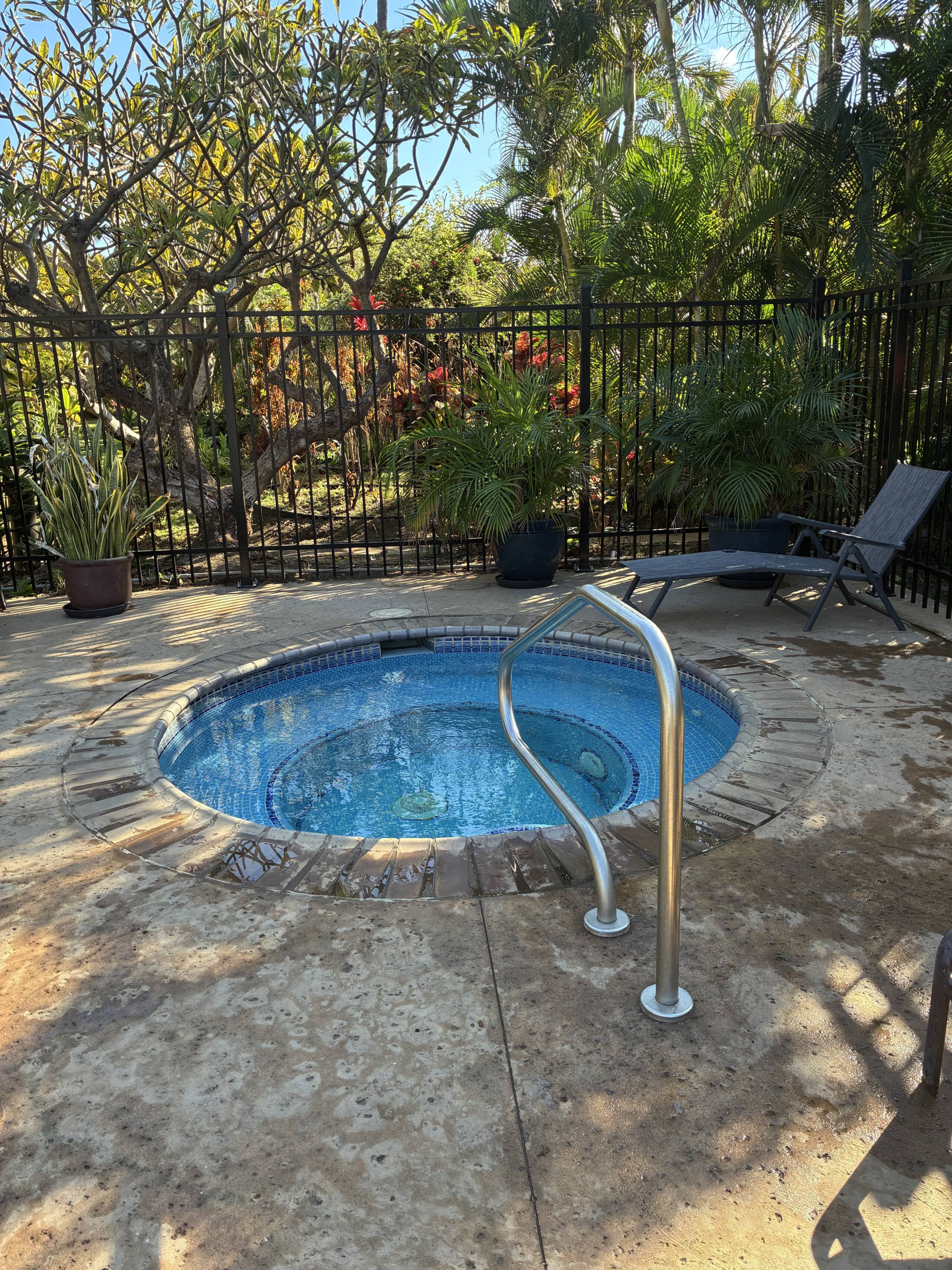 Condo in Kihei · ★4.94 · 1 bedroom · 2 beds · 1 private bath - Image 93