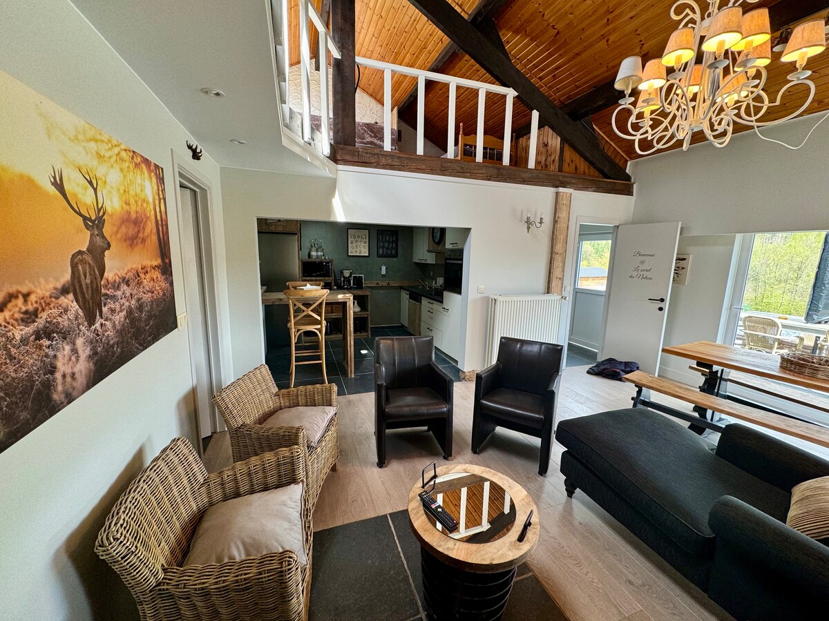 Successful Airbnb property: Come and enjoy our renovated charming bungalow 8p in Houffalize