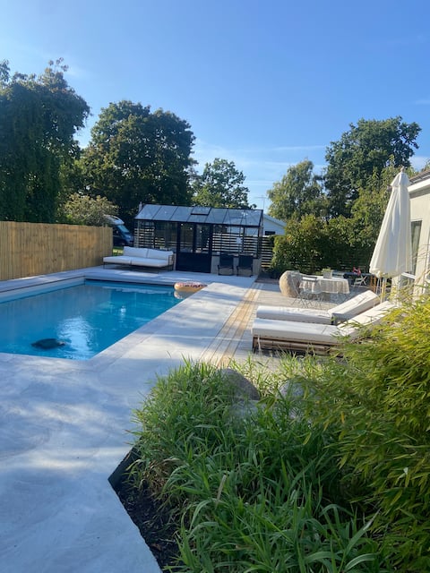 Large, seaside house with pool & sauna, Timmernabben