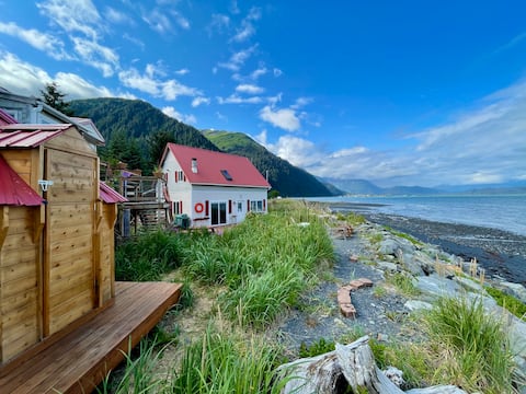 A Cottage on the Bay