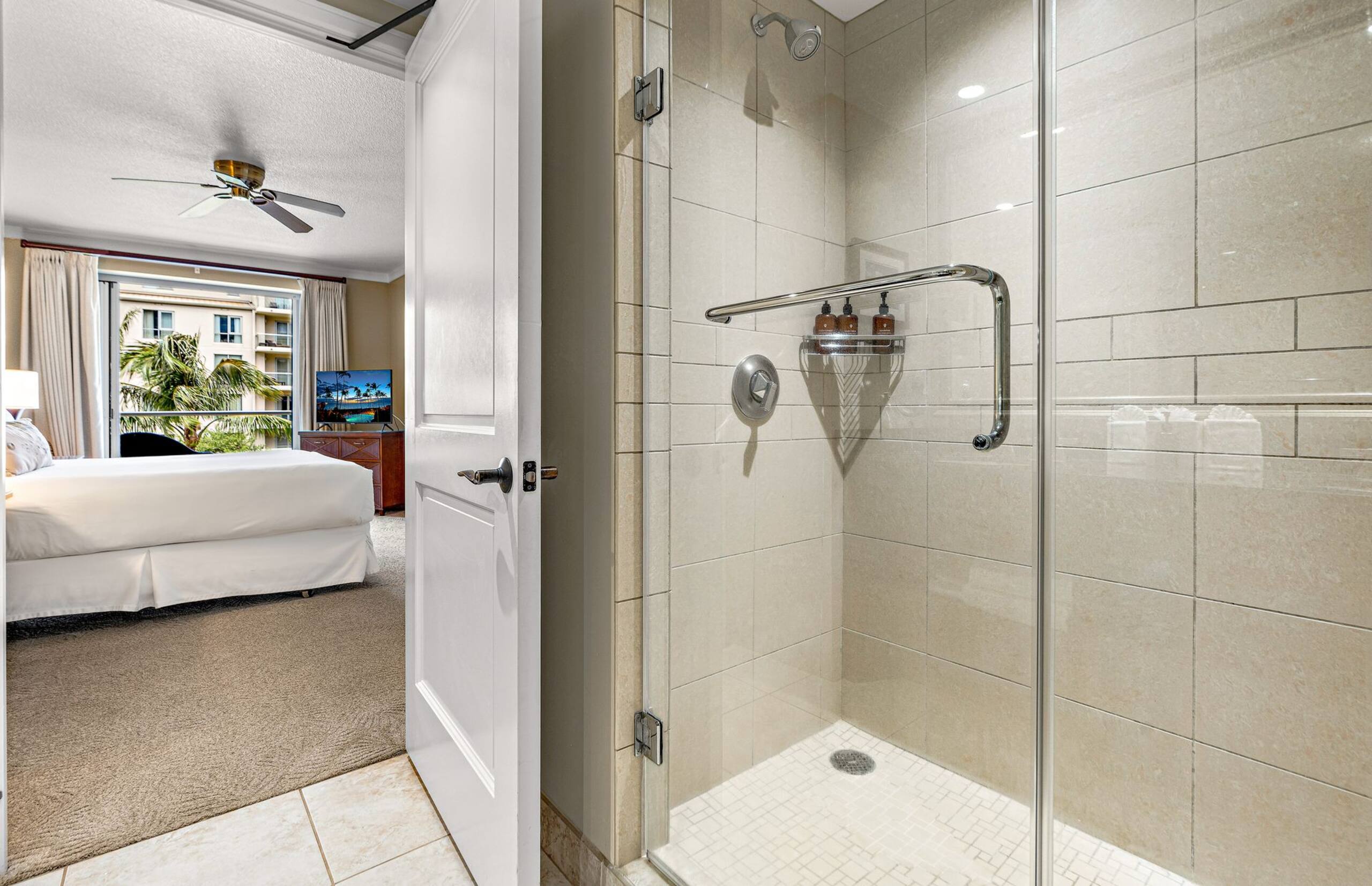 Condo in Lahaina · ★5.0 · 2 bedrooms · 3 beds · 2 baths - Image 22
