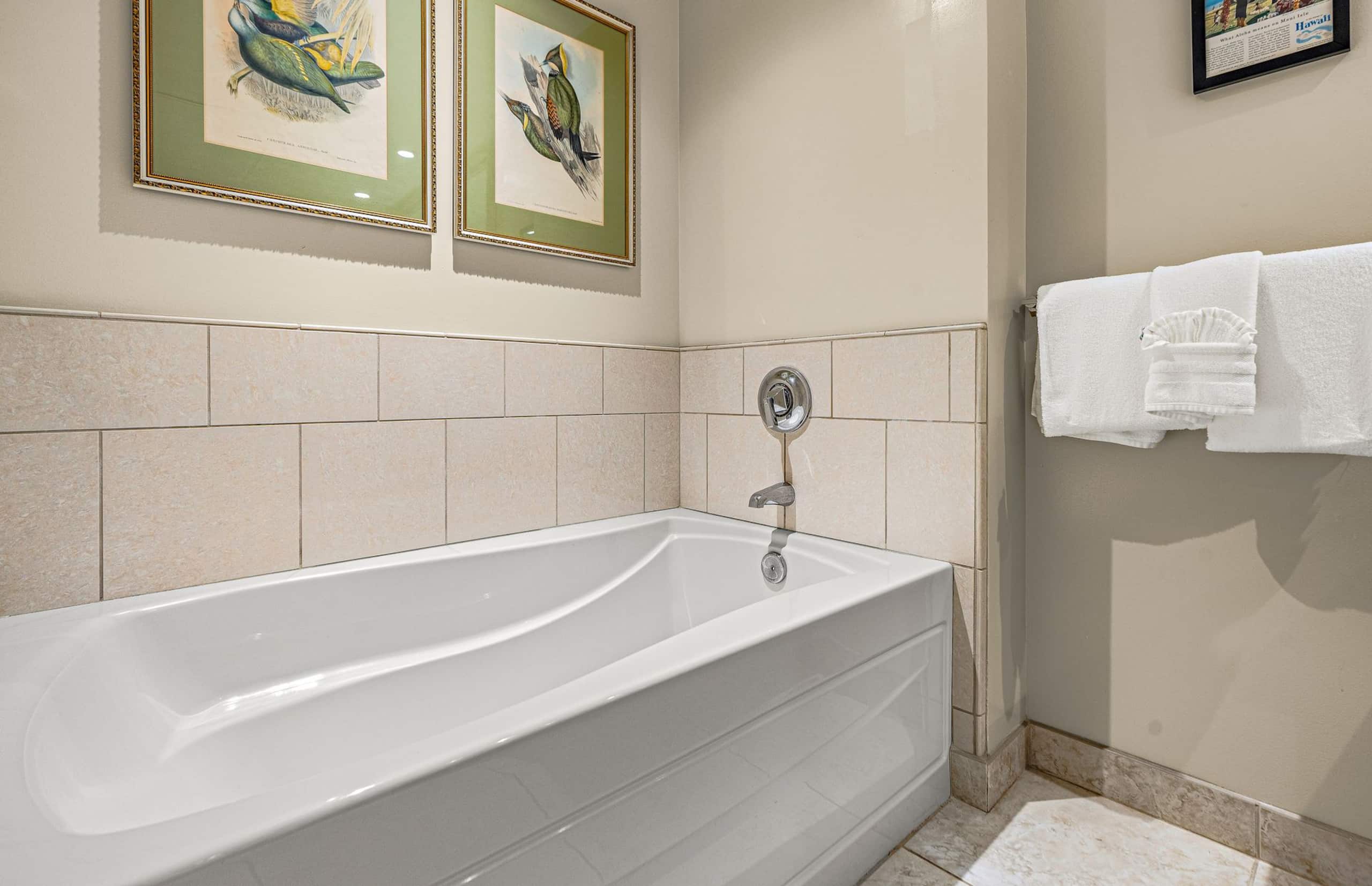 Condo in Lahaina · ★5.0 · 2 bedrooms · 3 beds · 2 baths - Image 23