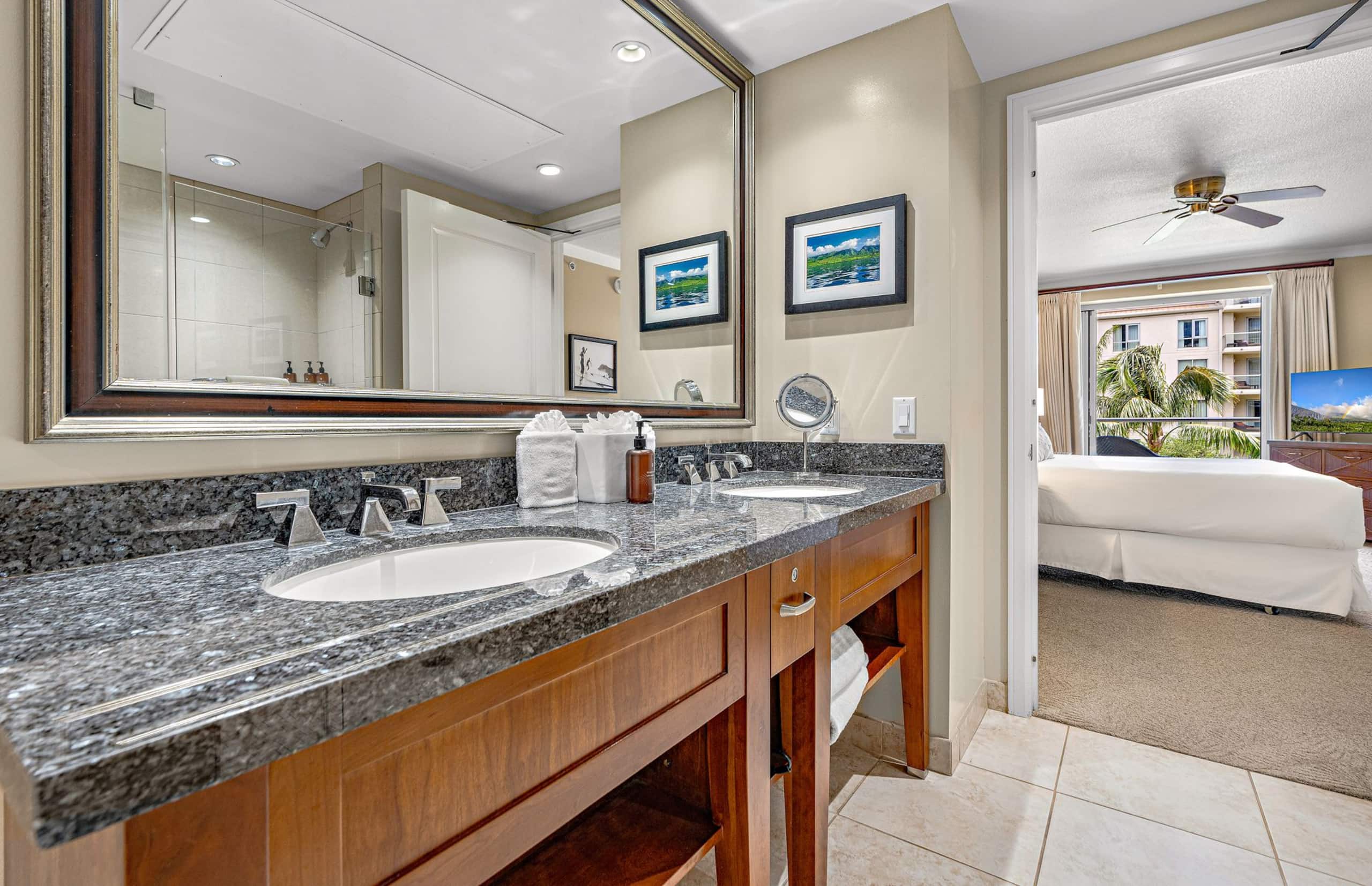 Condo in Lahaina · ★5.0 · 2 bedrooms · 3 beds · 2 baths - Image 21