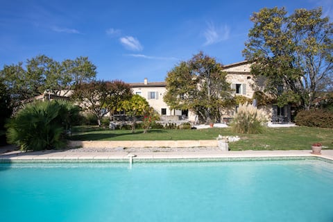 Le Mas de La Source, Marsanne, 28 people, 2 hectares