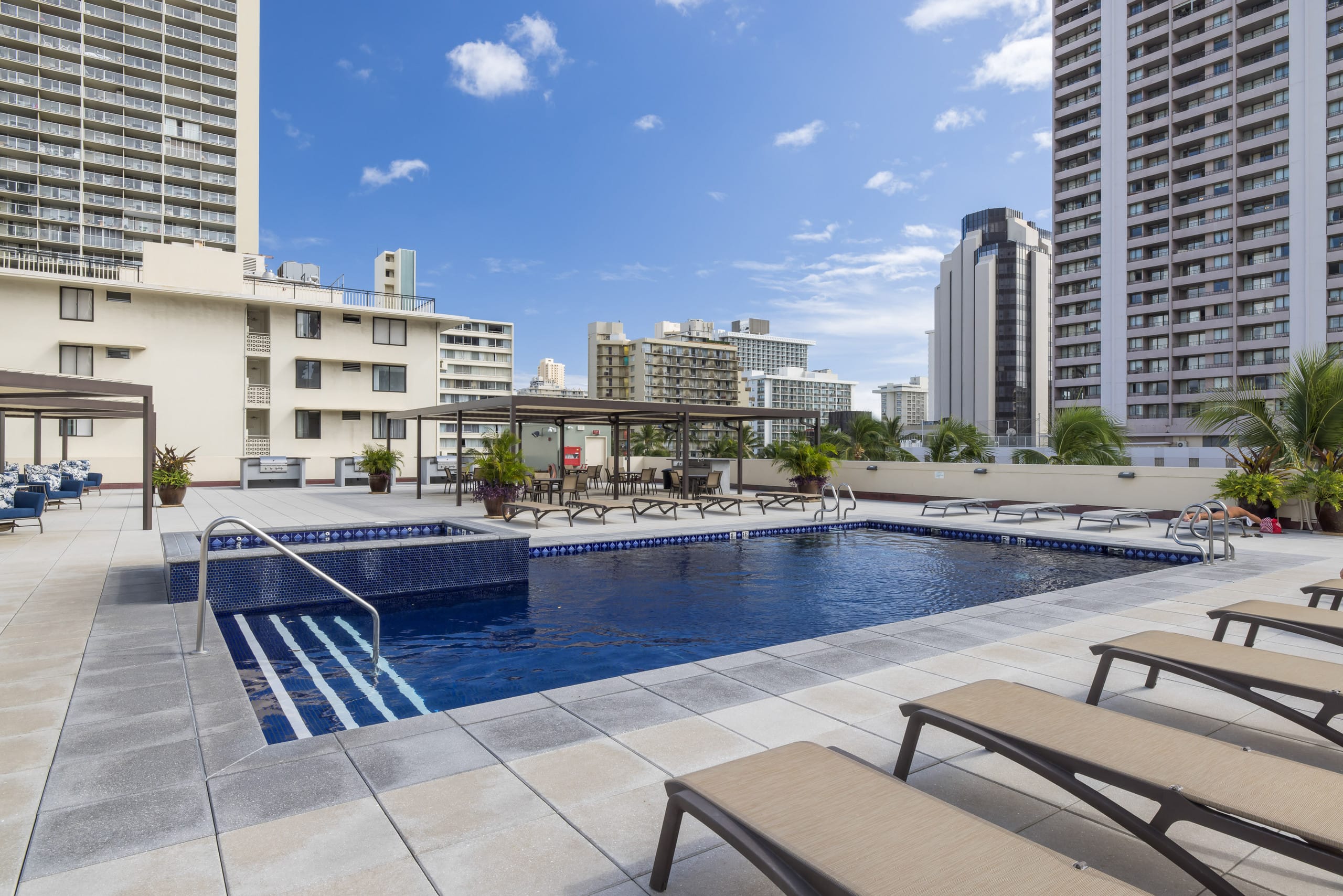 1/1 Condo w/lanai 7min walk to beach 24/7security - Image 10