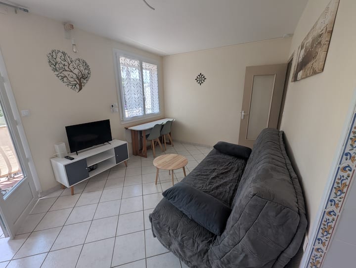 Appartement Bord De Mer Agde La Tamarissiere - Vias