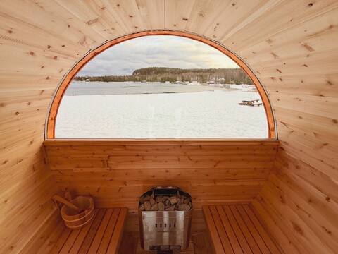 Little Lake Lookout: Sauna, Beach, Dock, Dogs!