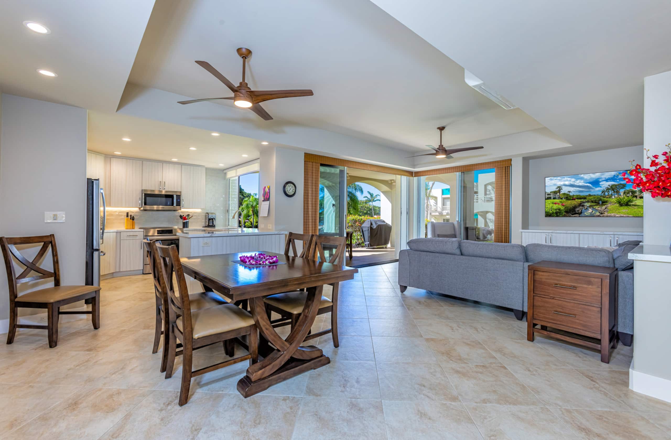 Condo in Kihei · ★5.0 · 2 bedrooms · 3 beds · 2 baths - Image 2
