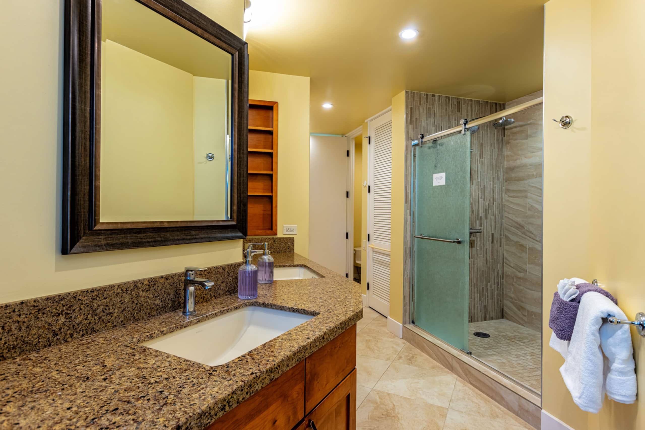 Condo in Kihei · ★5.0 · 2 bedrooms · 3 beds · 2 baths - Image 12