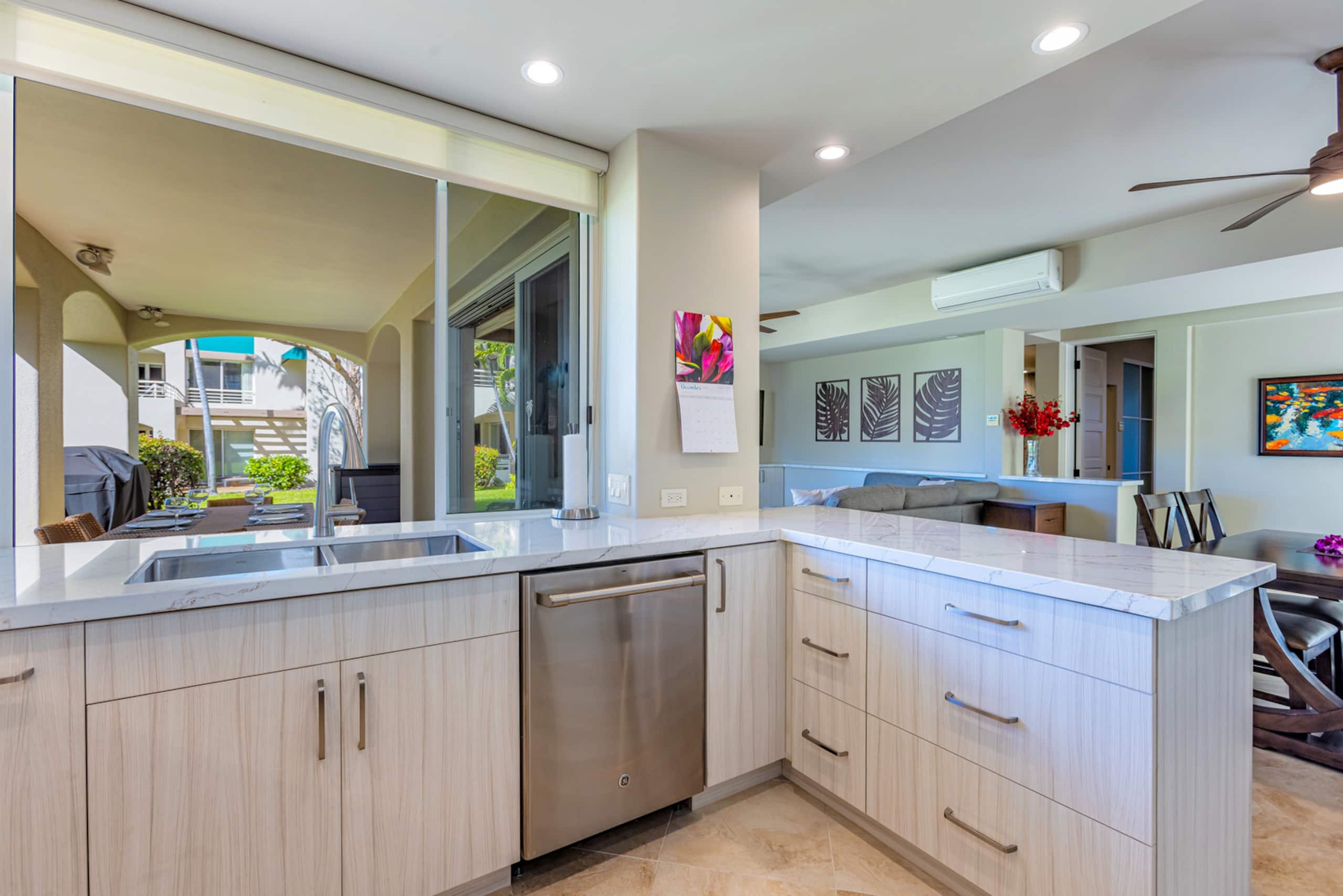 Condo in Kihei · ★5.0 · 2 bedrooms · 3 beds · 2 baths - Image 7