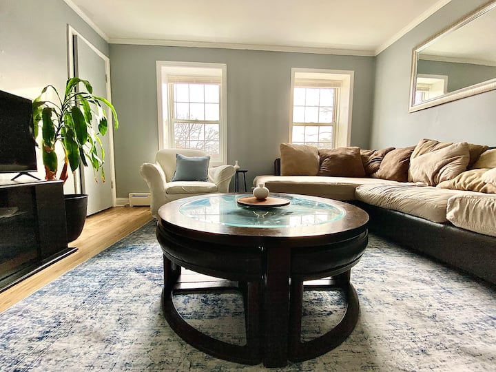 Spacious 2br Perfect Getaway|all Basic Needs Met - Wilmette, IL