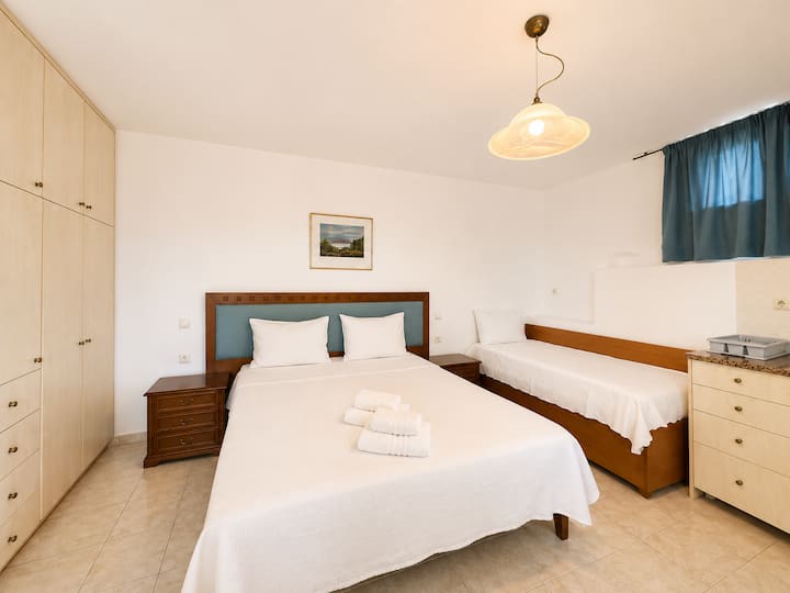 Double/triple Room Near Mykonos Town N3 - Mykonos