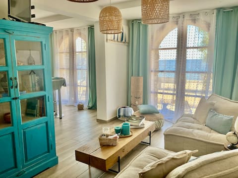 A Marina, Évasion à Tollare, seaside charm