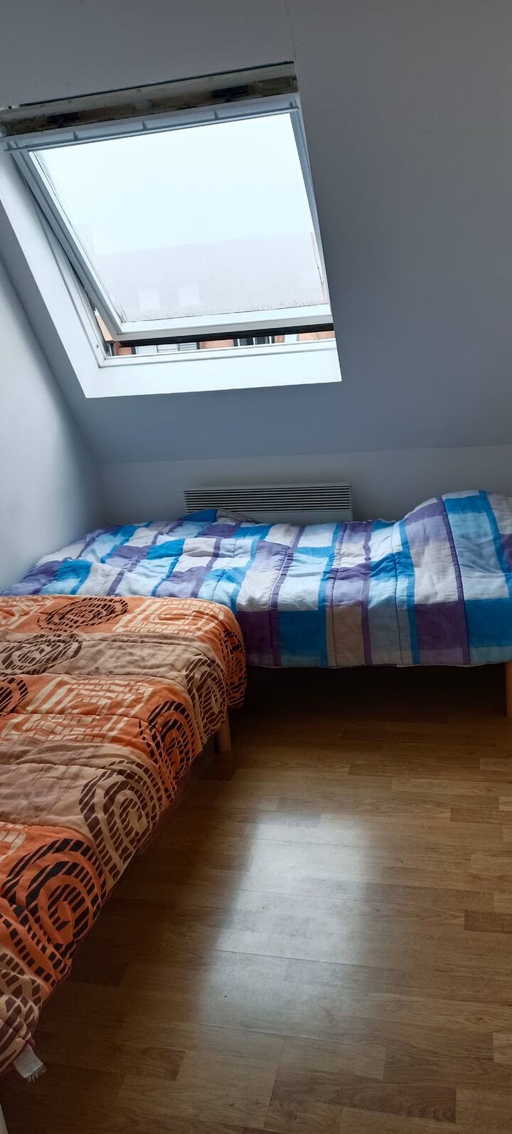 2 бр. нови единични легла