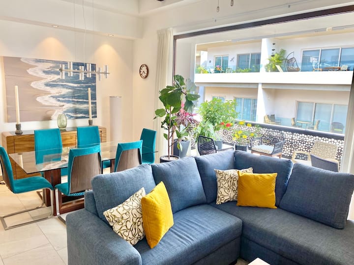Luxury Penthouse: 2 Bed/ Bath With Terrace & Pool - Puerto Vallarta