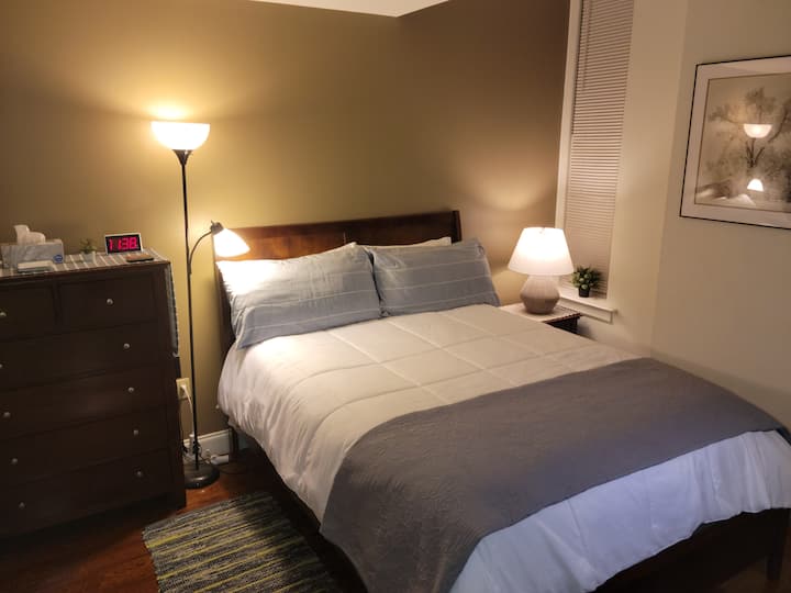 Guests rave about our Queen pillow top bed! Bamboo sheets, Serta & Hotel Collection pillows, and fluffy comforters! Comforters always freshly cleaned for your stay! Extra pillows, blankets and sheet sets in closet.