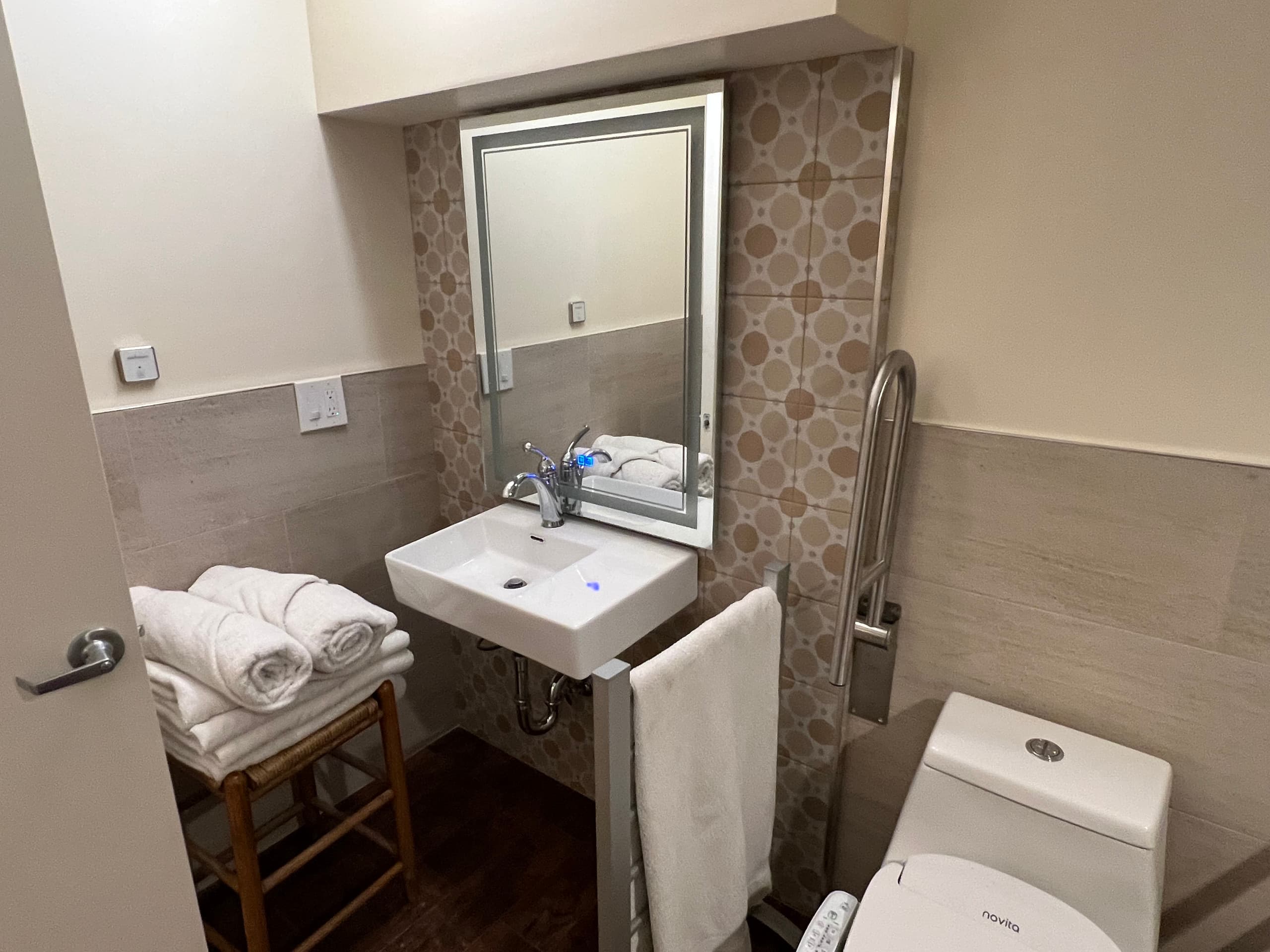 Home in San Francisco · ★4.98 · 2 bedrooms · 1 bed · 1 bath - Image 74