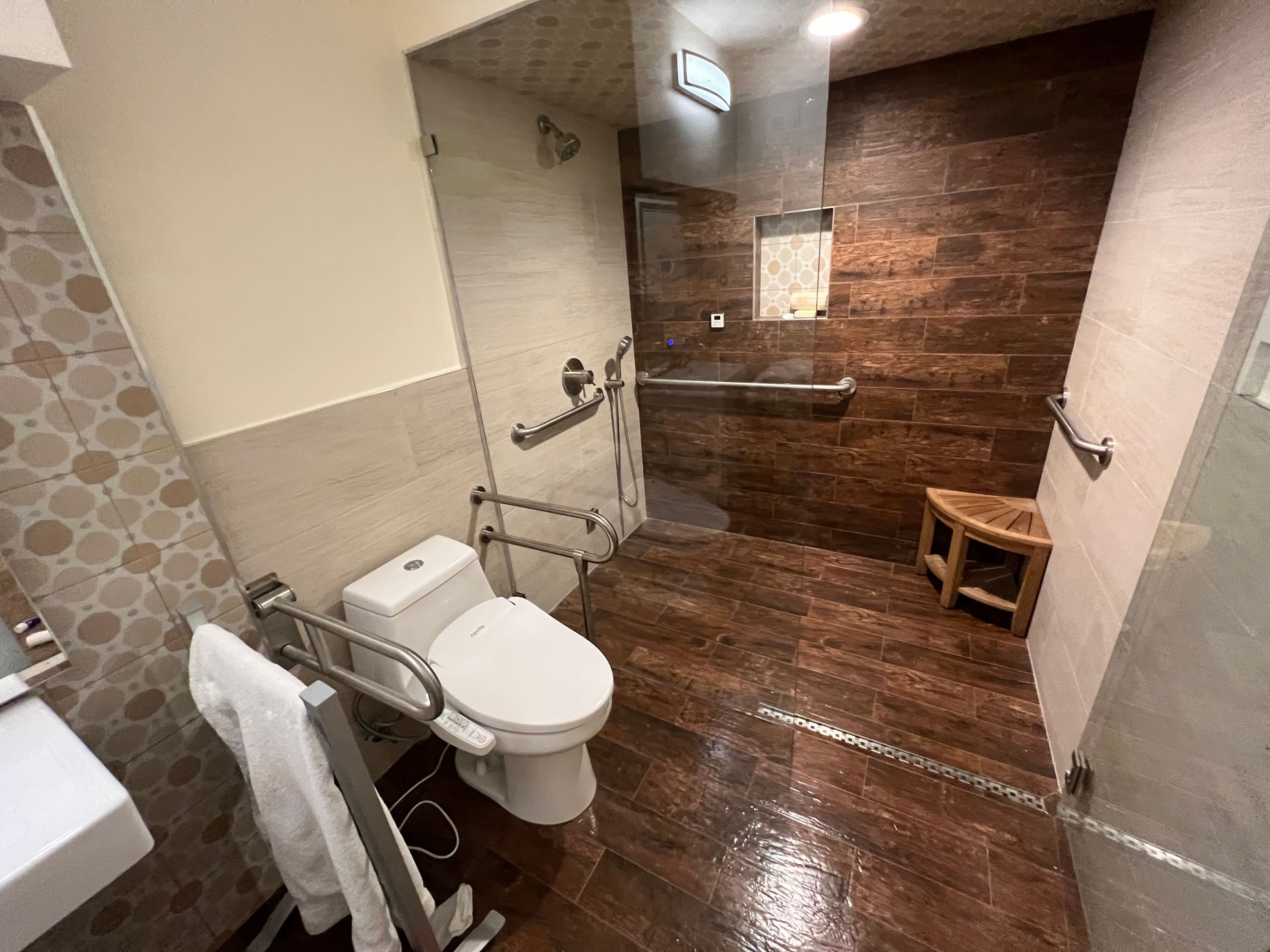 Home in San Francisco · ★4.98 · 2 bedrooms · 1 bed · 1 bath - Image 73