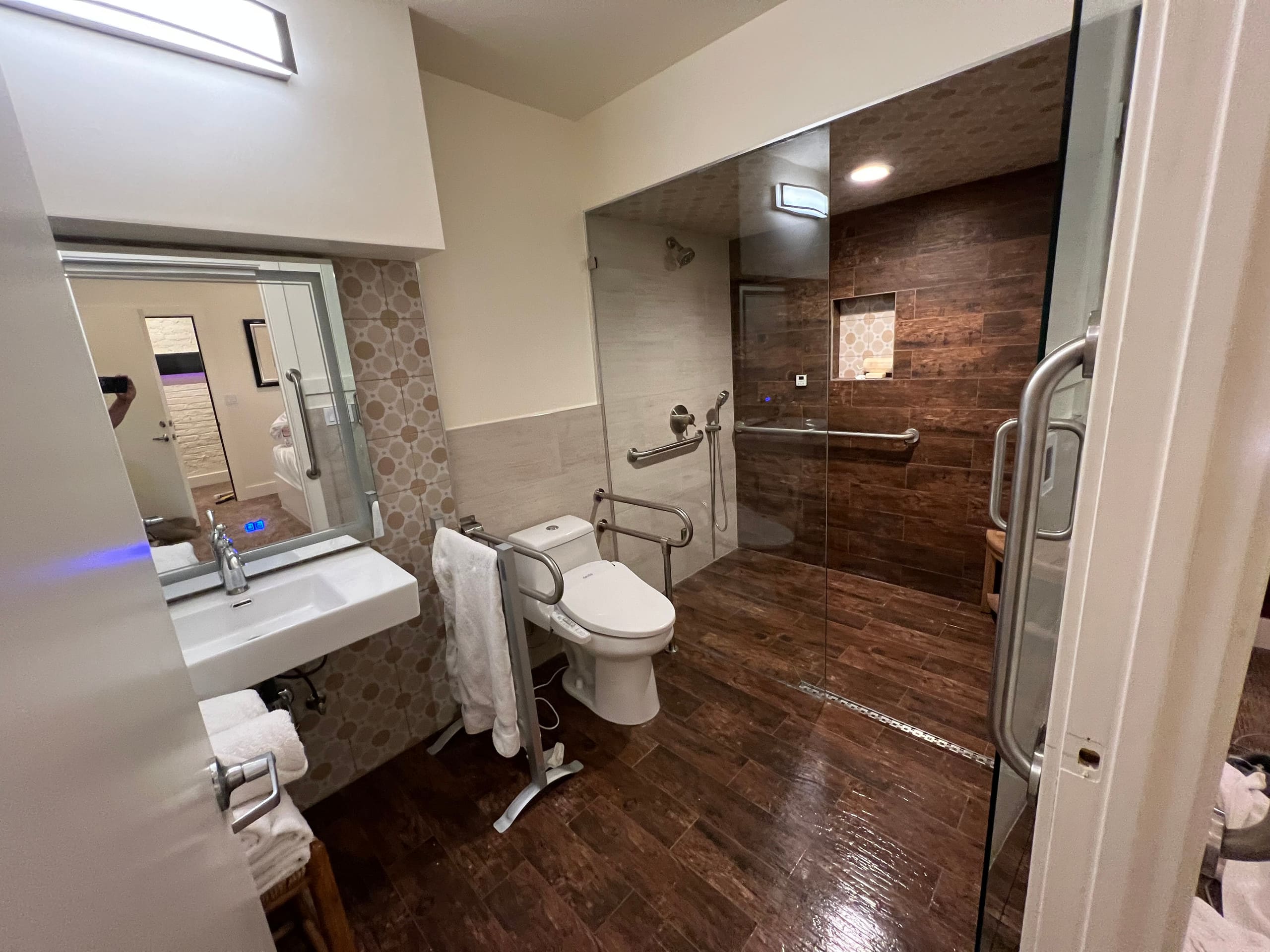 Home in San Francisco · ★4.98 · 2 bedrooms · 1 bed · 1 bath - Image 76
