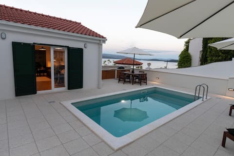 Villa Solenta s grijanim bazenom
