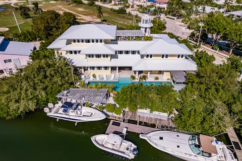 Luxury Villa-Pool-Jacuzzi-Endless Amenities-