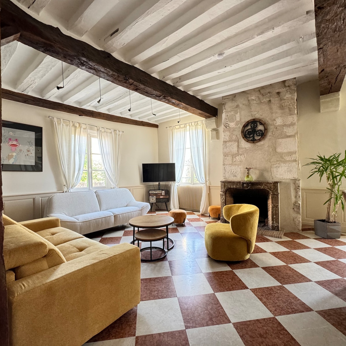 Top Airbnb: La Terrasse du Palais, very quiet center à Auxerre