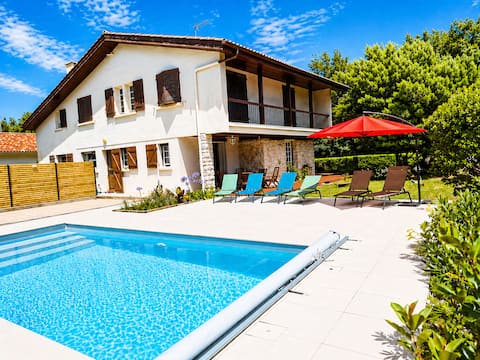 Family Villa w/ Pool near Hossegor, Beaches, Lakes