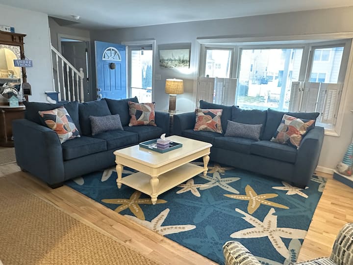 Home By The Sea-2 Blocks To Beach, Great Backyard - Brigantine, NJ