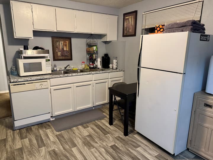 2 Bedrooms With Kitchenette Near Portland - Vancouver, WA